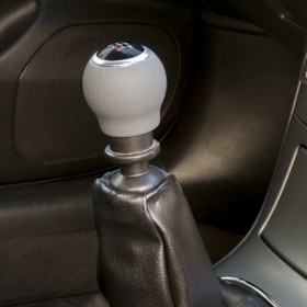 POMO OEM CORTO PIEL GRIS CON GATILLO 27MM CS6