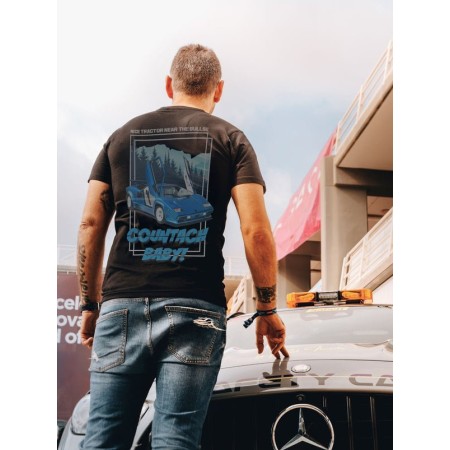 Camiseta Nice Tractor Near the Bull Negra Talla L