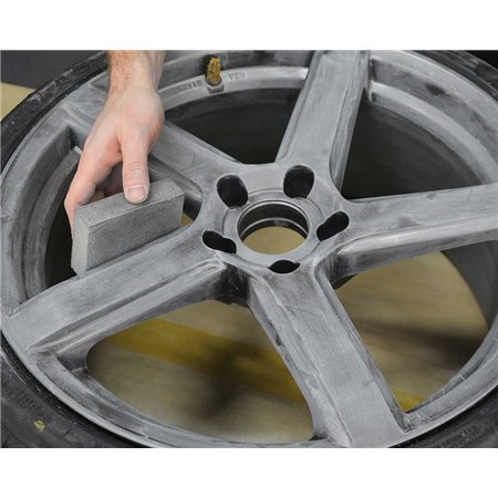 KIT DE PINTURA EN SPRAY PARA LLANTAS 2C PLATEADO MET�LICO BRILLANTE